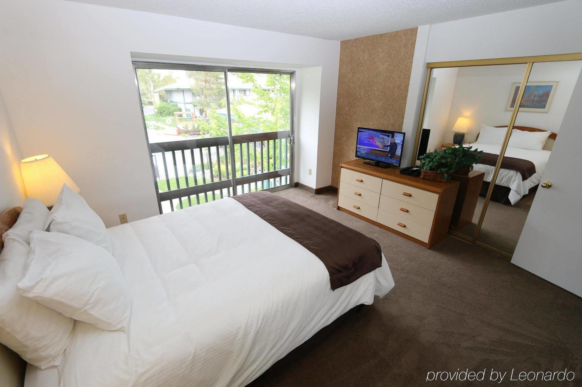 ธันเดอร์เบิร์ด รีสอร์ต คลับ Hotel สปาร์คส์ ภายนอก รูปภาพ